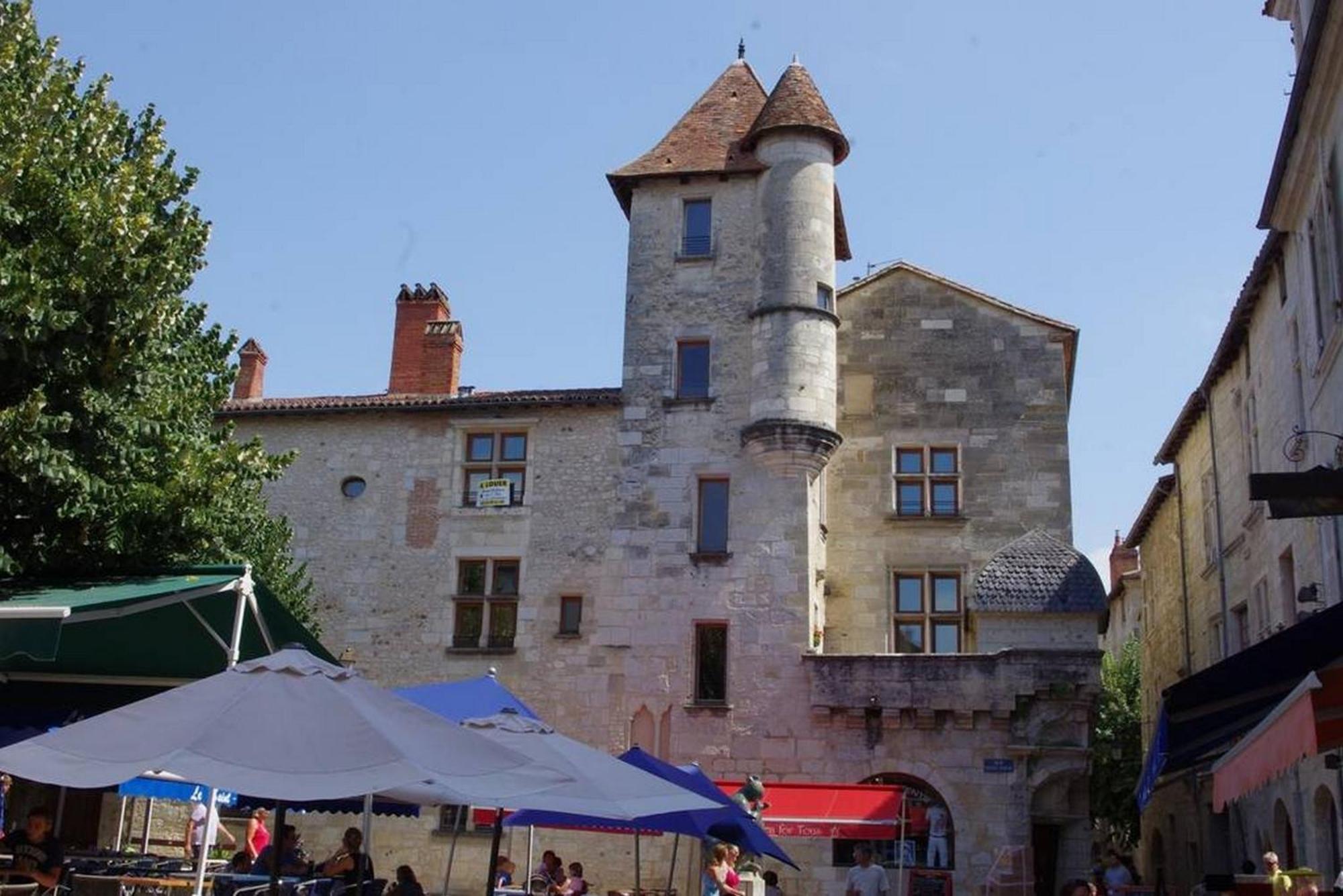 Appartement En Centre Ville Historique Périgueux Exteriör bild