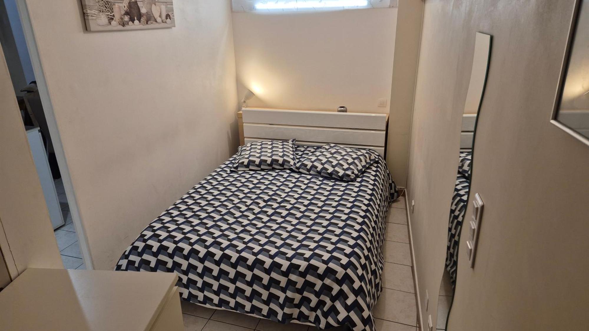 Appartement En Centre Ville Historique Périgueux Exteriör bild
